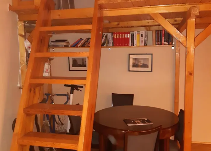 Wolnosc Centrum 2 Poziomowy * 바르샤바