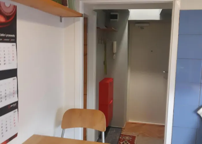 Wolnosc Centrum 2 Poziomowy Варшава